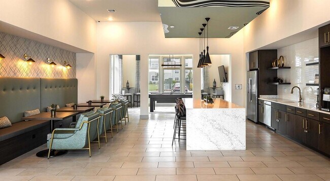 Building Photo - 110 Zora Pl