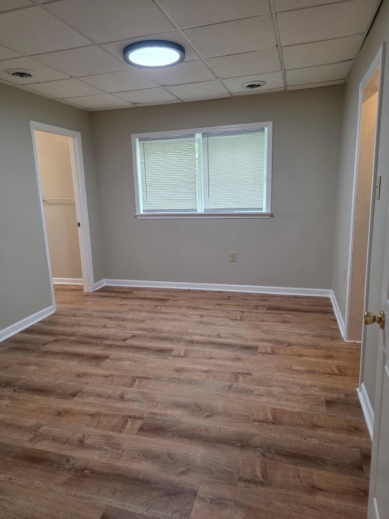 Building Photo - 2135 Masonwood Cir