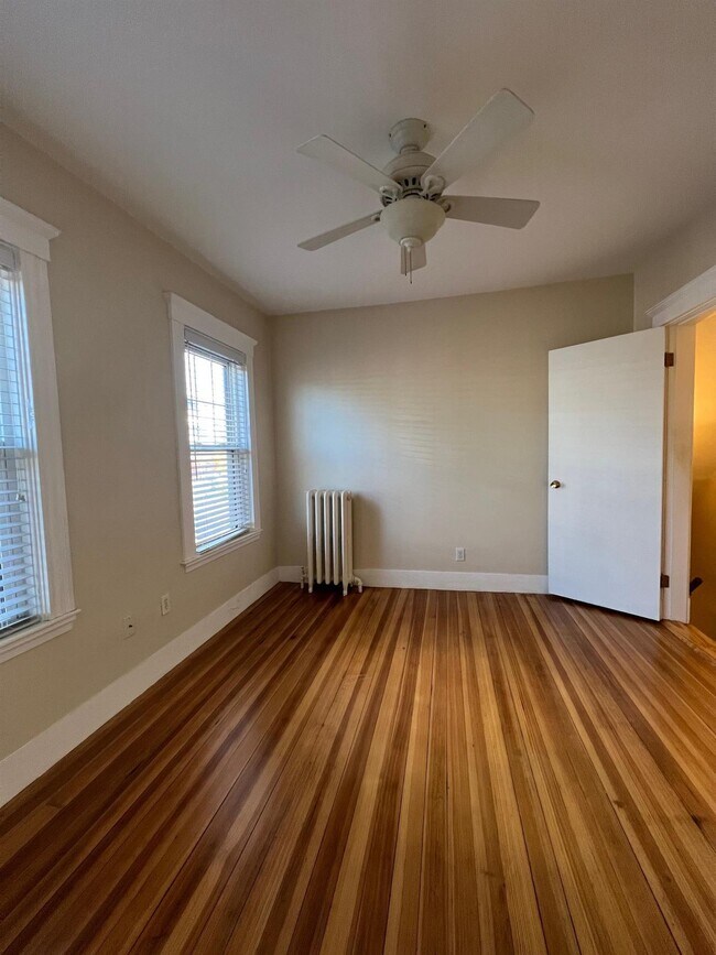 Building Photo - 200 Larch Rd