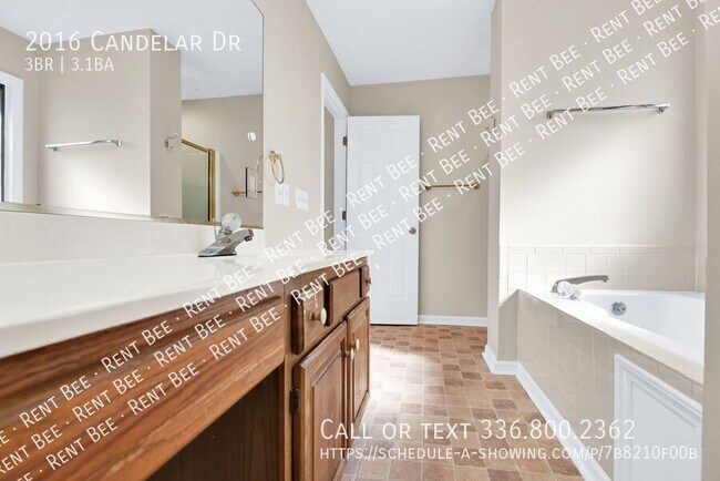 Building Photo - 2016 Candelar Dr