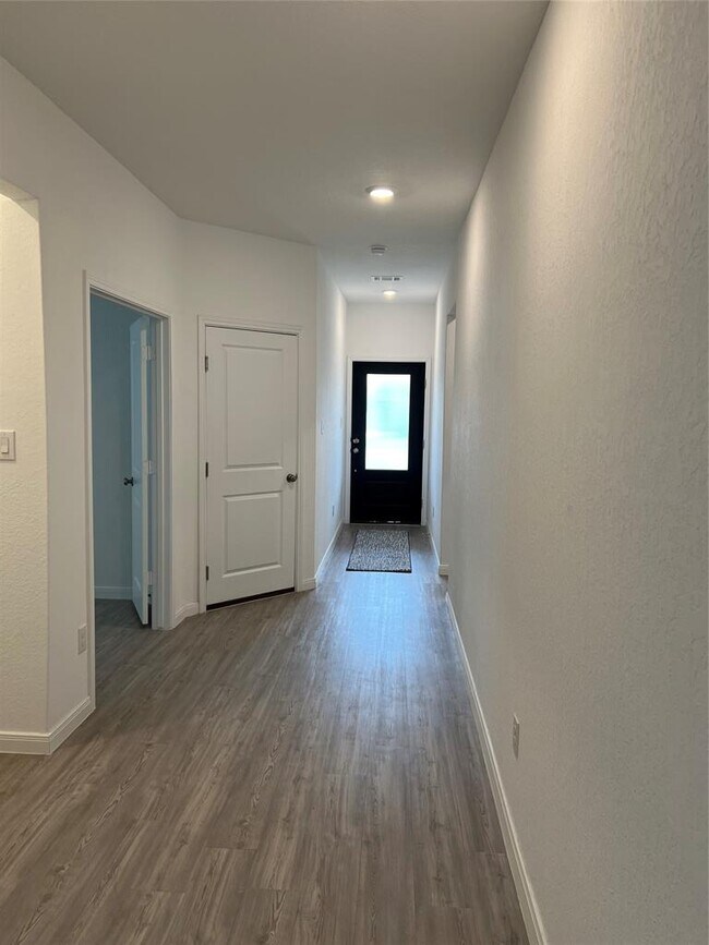Building Photo - 9138 Honey Mesquite