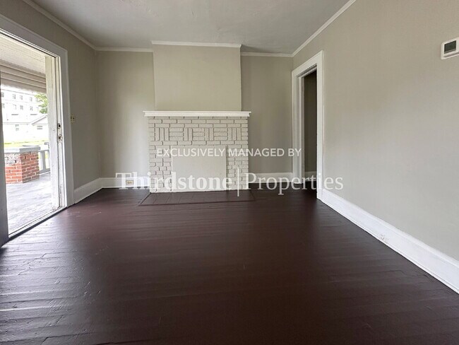 Building Photo - 3048 Hunt St