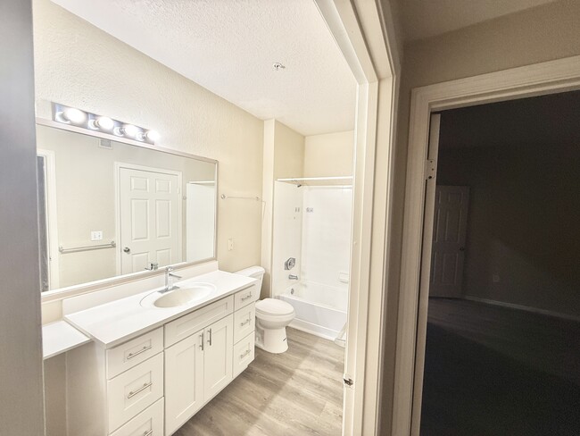 Building Photo - 2600 Robert Trent Jones Dr