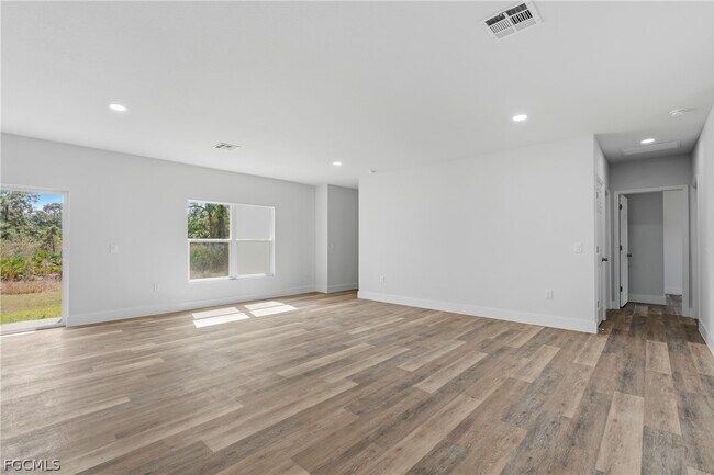 Building Photo - 325 Hermosa Ave