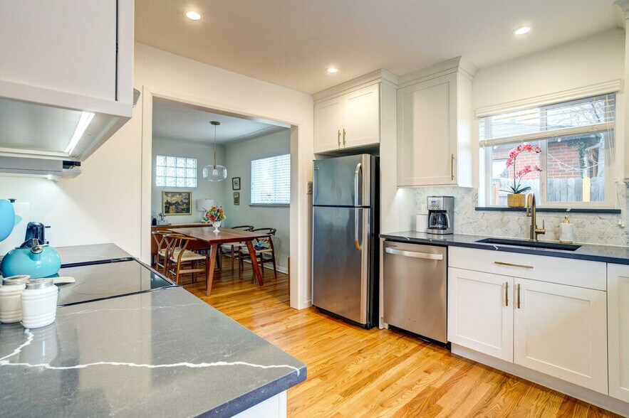 Building Photo - 3233 Ivy St