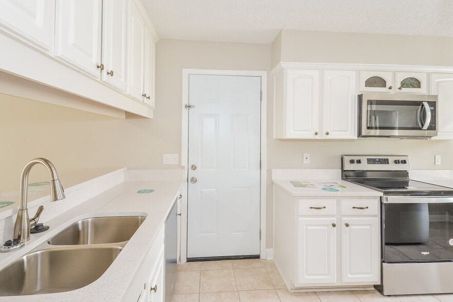 Building Photo - 4137 Rollingwood Ct