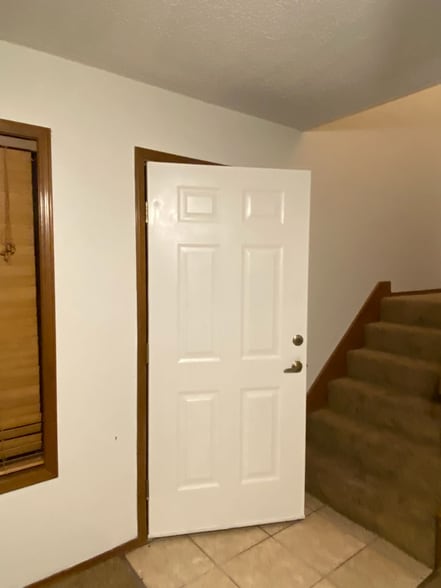 Building Photo - 2913 Laura Ln