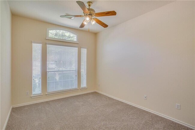 Building Photo - 4439 Hunters Lodge Dr