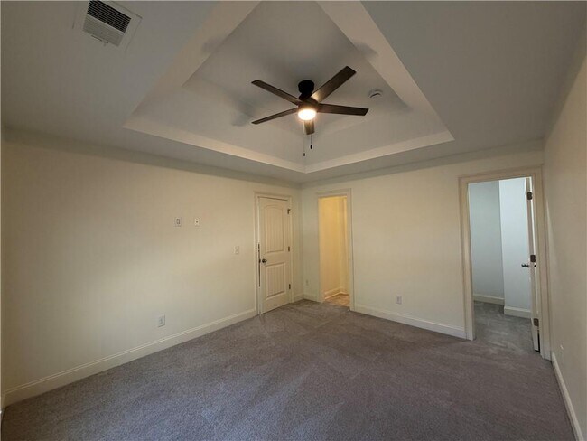 Building Photo - 4805 Carriage Bridge Ln