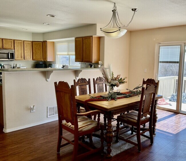 Building Photo - "Spacious 3-Bed with bonus room Sanctuary with 2.5 Baths in Fountain, CO – Your Serene Retreat Aw...