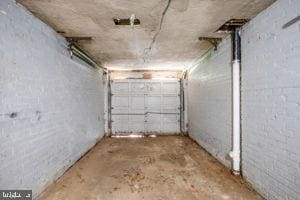 Building Photo - 1603 Otis St NE