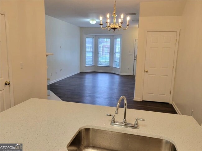 Building Photo - 1497 Cove Creek Cir