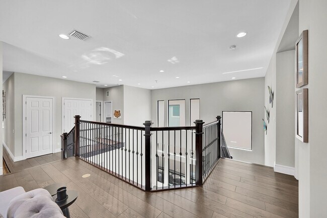 Building Photo - 9081 Chauvet Wy