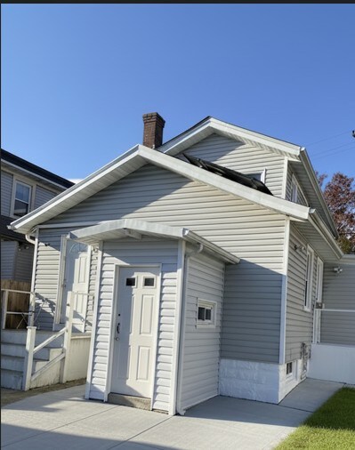 Building Photo - 120-09 Farmers Blvd