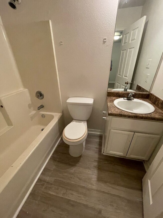 Building Photo - 31 Grand Lido