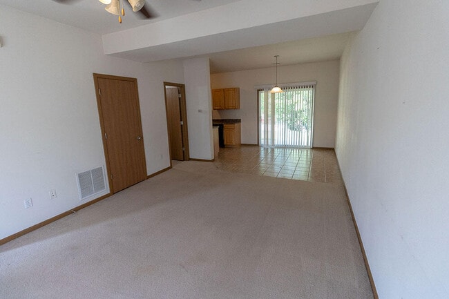 Building Photo - 1619 Citadel Dr