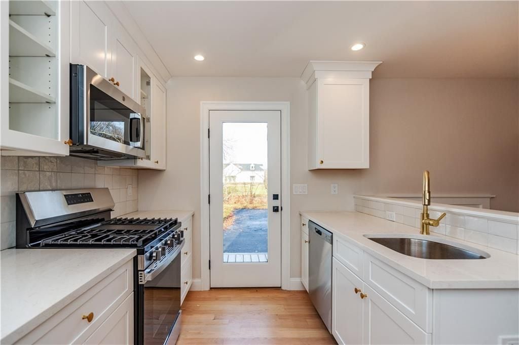 Building Photo - 1810 Kingstown Rd