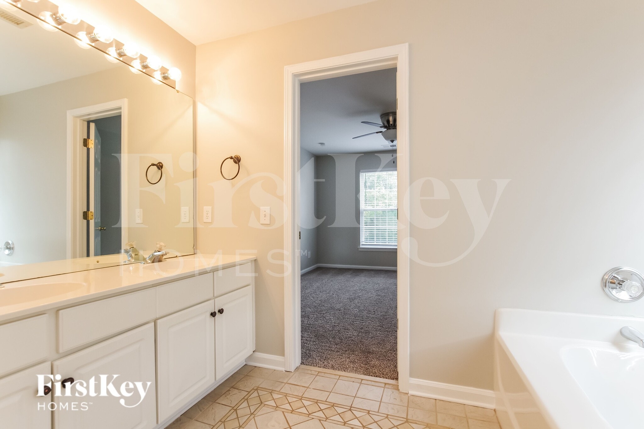 Building Photo - 924 Clearbrook Rd