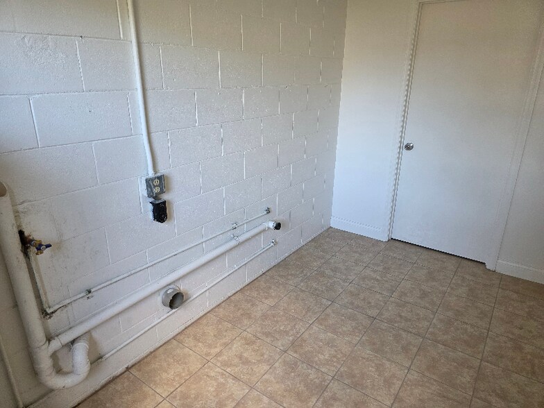 Building Photo - 46 Aaron Cir