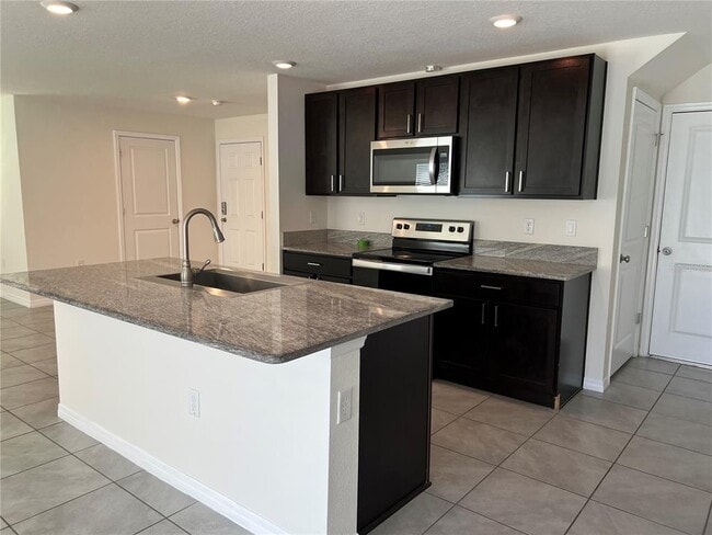 Building Photo - 12068 Downy Birch Dr