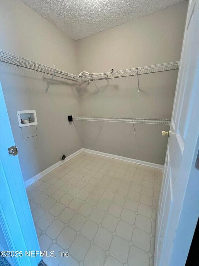 Building Photo - 2993 Golden Pond Blvd