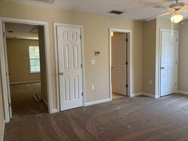 Building Photo - 4434 Gearhart Rd