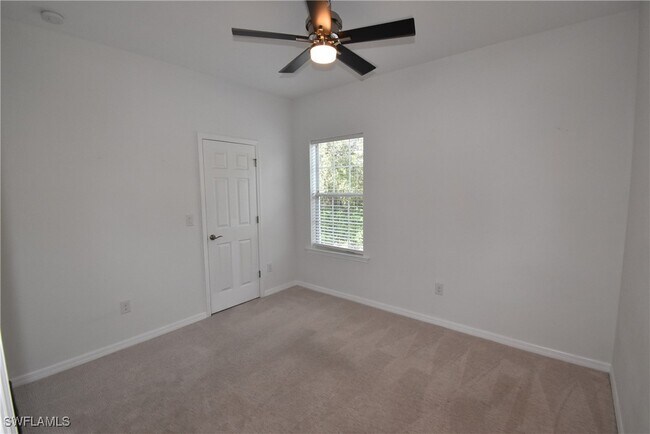 Building Photo - 23420 Alamanda Dr