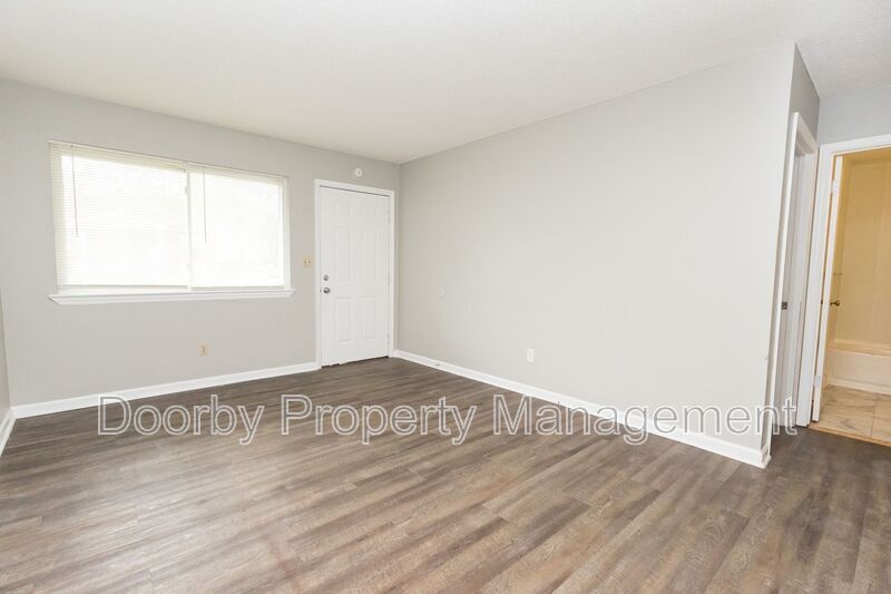 Building Photo - 124 Fawn Dr