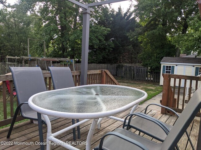 Building Photo - 1304 Franklin Ave