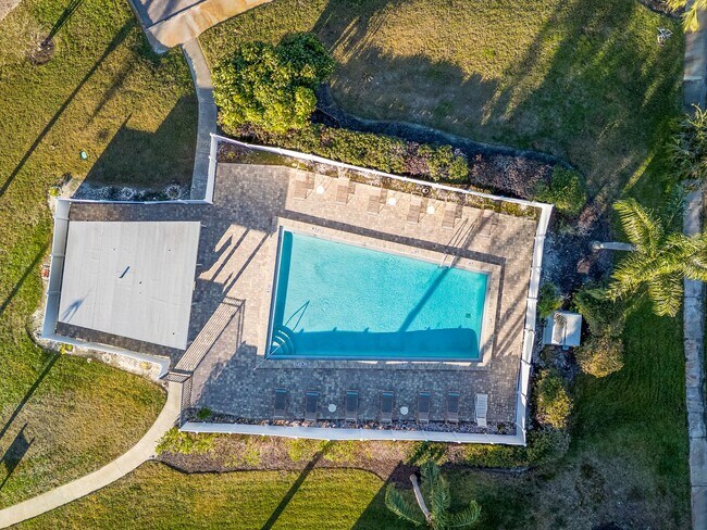 Building Photo - 6304 Grand Bahama Cir