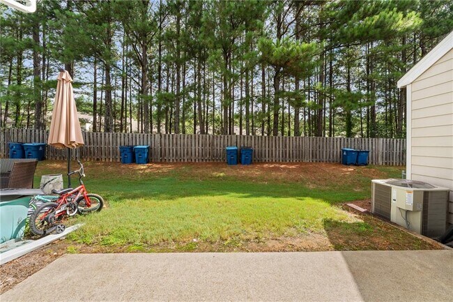 Building Photo - 4100 Howell Park Rd