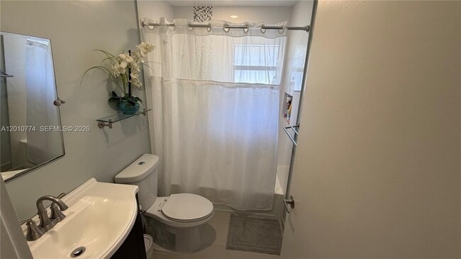 Building Photo - 2649 Carambola Cir N