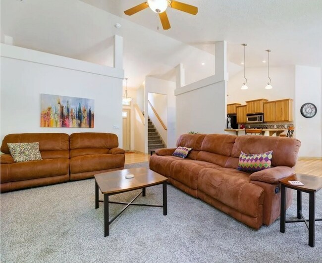 Building Photo - 12604 W Murchison St