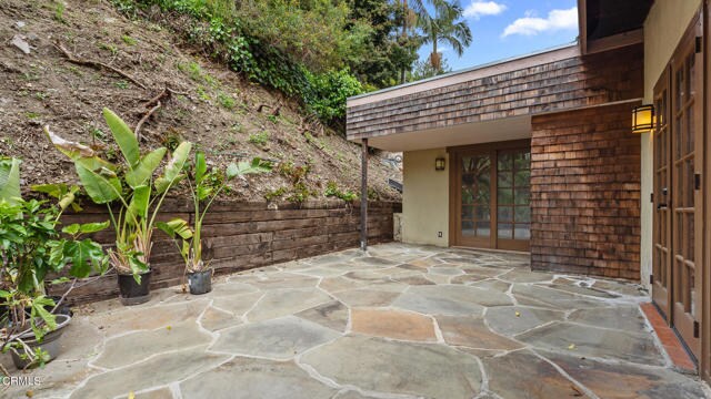 Building Photo - 1450 Benedict Canyon Drive