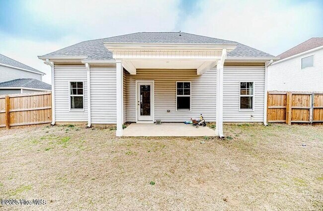 Building Photo - 223 Burnside Dr