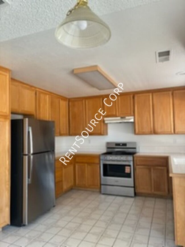 Building Photo - 3156 Discovery Way