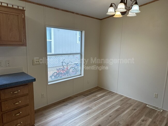 Building Photo - 187 Honeysuckle Cir