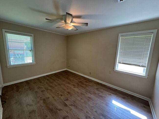 Building Photo - Gorgeous 3 Bedroom in Anderson Island