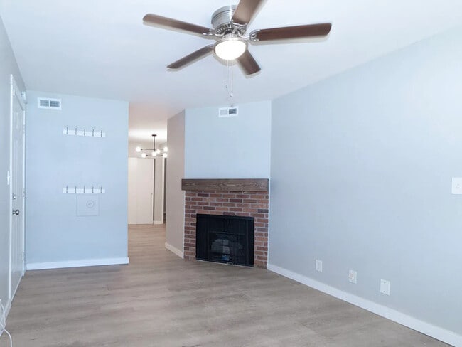 Primary Photo - Available Now