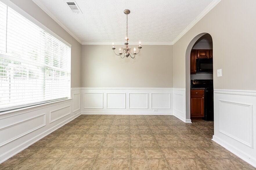 Building Photo - 1152 Gable Terrace