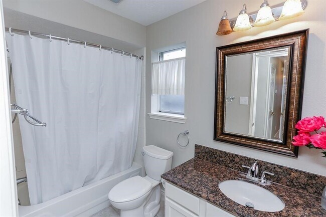 Building Photo - 16307 Cobble Springs Ct
