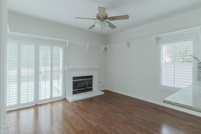 Building Photo - 556 Arapaho St