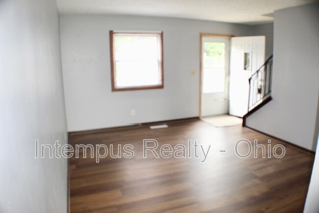 Building Photo - 716 W Light St