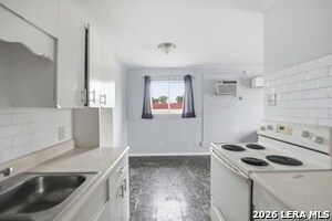 Building Photo - 6641 San Pedro Ave