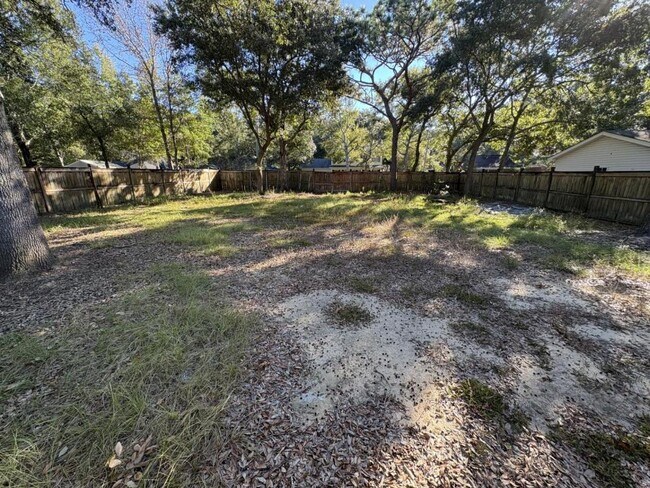 Building Photo - 1508 Beachview Dr