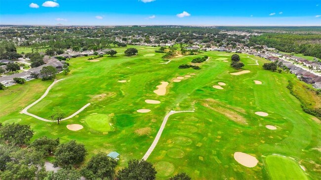 Building Photo - 215 Gleneagles Dr