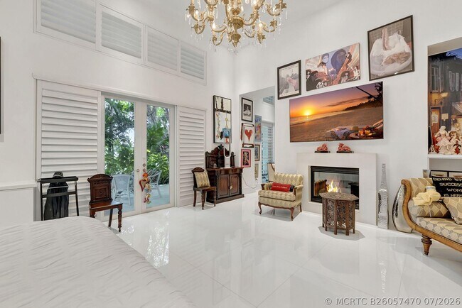 Building Photo - 17070 Royal Cove Way