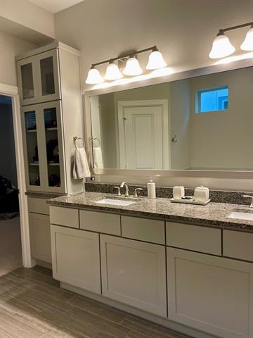 Building Photo - 6755 Highclere Manor Ln