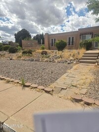 Building Photo - 1325 Heather Dr