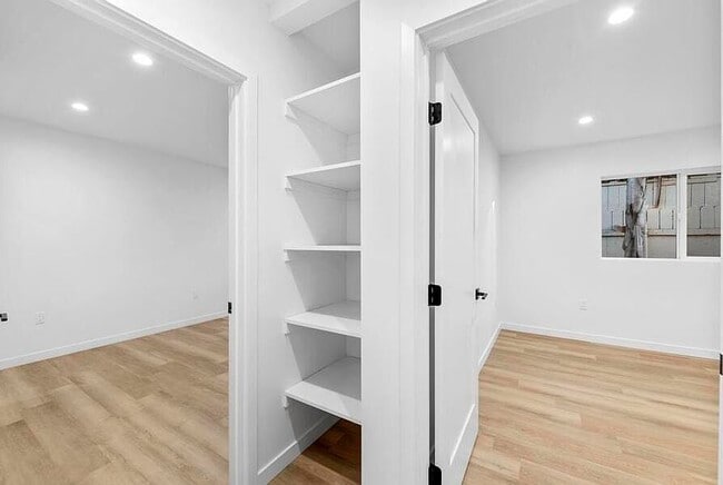 Building Photo - 739 N Formosa Ave